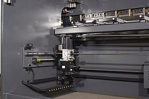 Фото 30 - MetalTec HBС 110/2500 4+1 ЧПУ МТ-15  Листогибочный пресс с ЧПУ.
