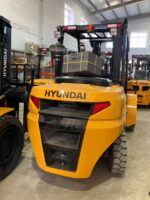 Фото 7 - Вилочный погрузчик Hyundai 50DA-9F.