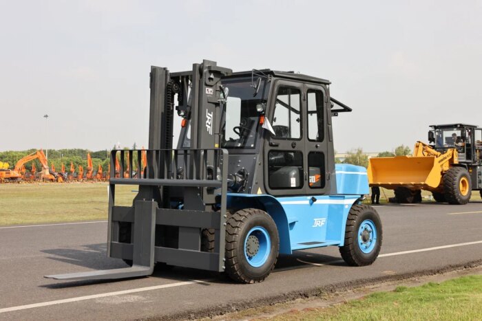 Фото 3 - Вилочный погрузчик TRF D50С-3M.